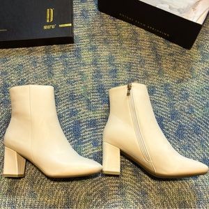 New White ankle booties